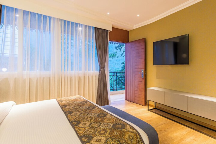 Room 15 of 31