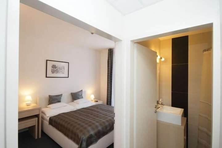 Room 18 of 54