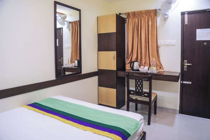 Room 37 of 55