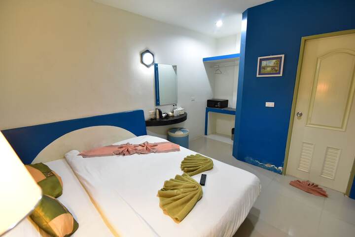 Room 20 of 48