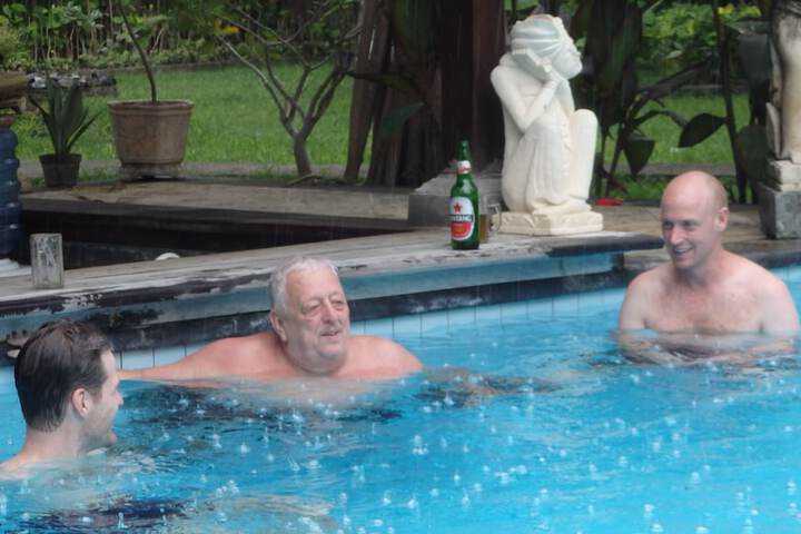 Hotel Pool