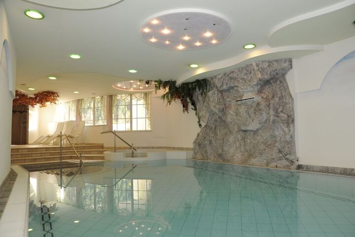 Pool 17 of 59
