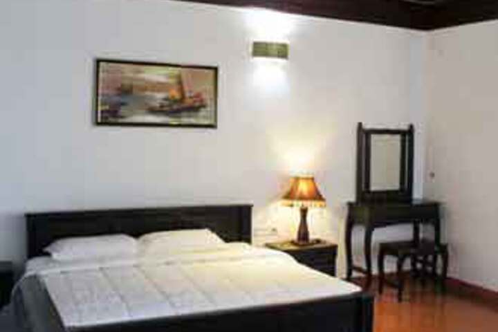 MISTY COURTYARD RESORT BUNGALOW