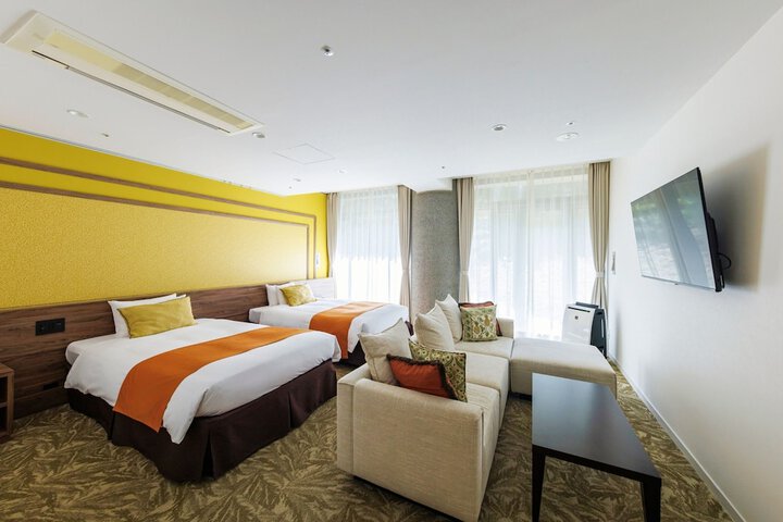 Room 30 of 74