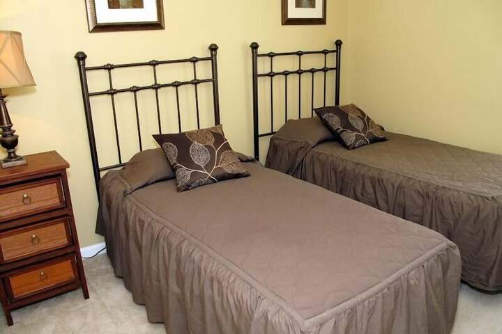 Room 4 of 20