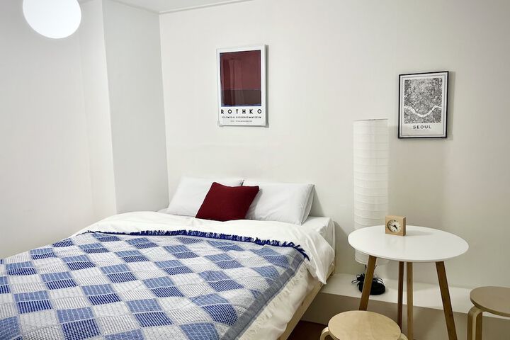 Room 28 of 73