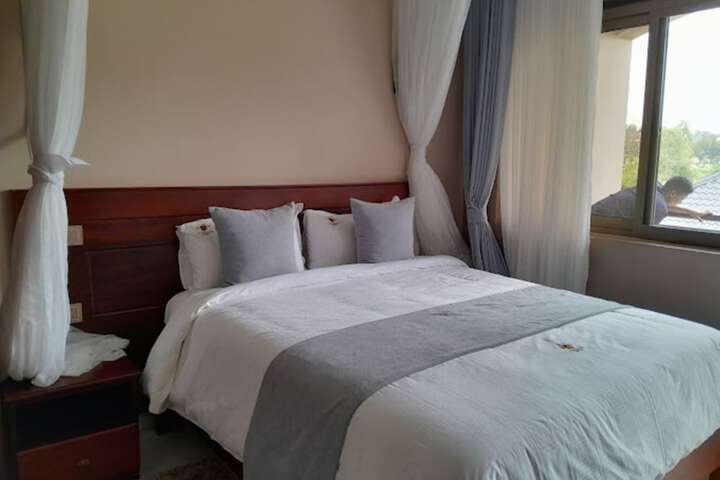 Room 15 of 46