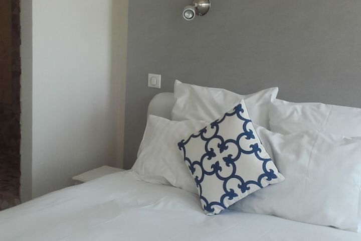 Room 8 of 67