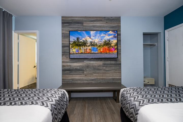 Room 10 of 40