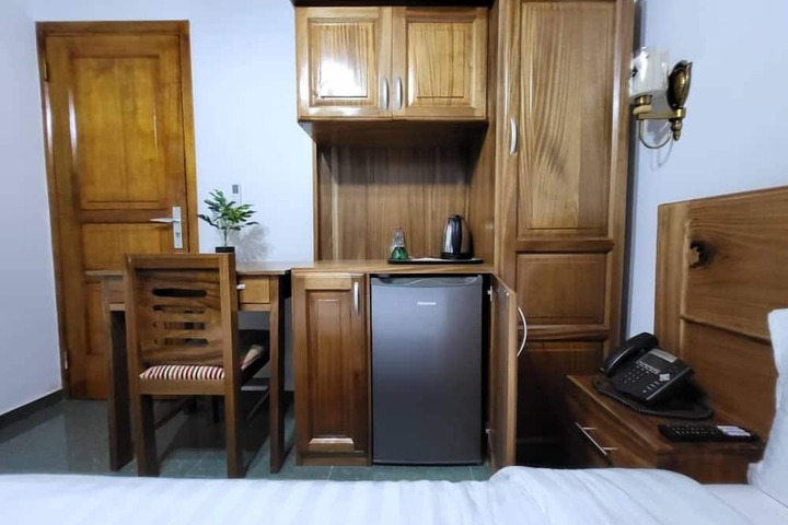 Room 30 of 79