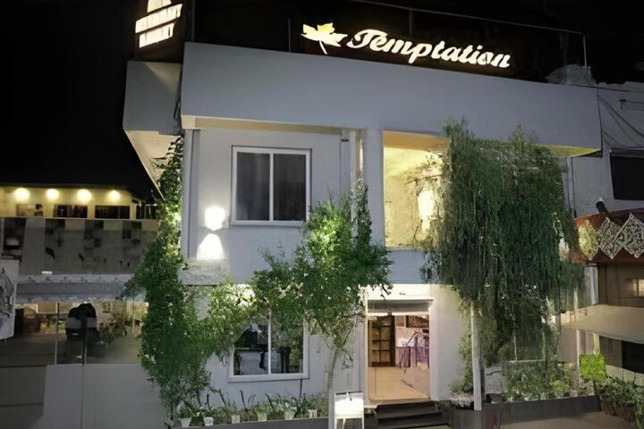 Hotel Temptation Ultimate by WB Inn