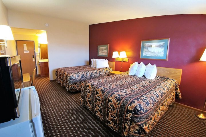 2 Double Beds (10 of 19)