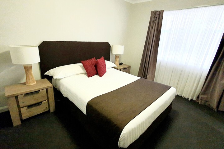 Room 9 of 68