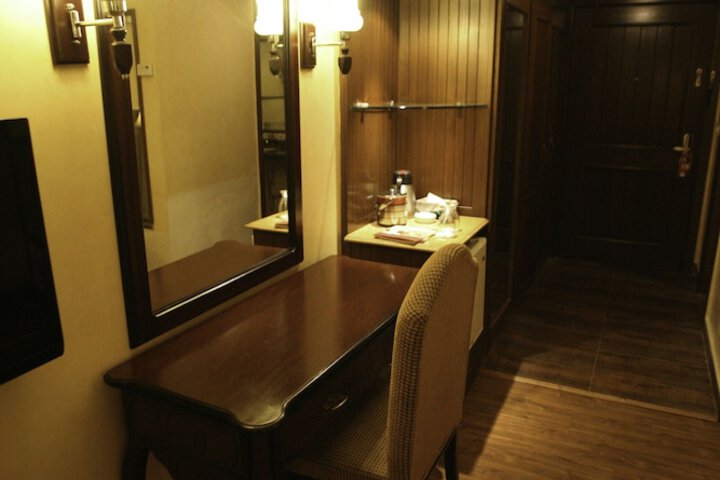 Room 21 of 63