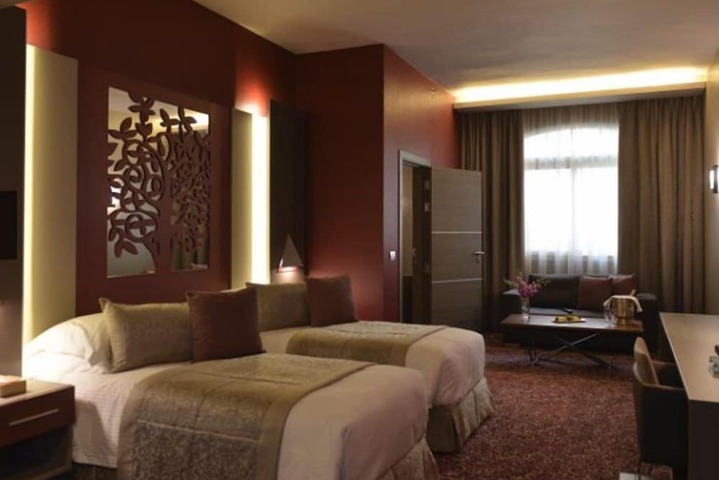 Room 21 of 96