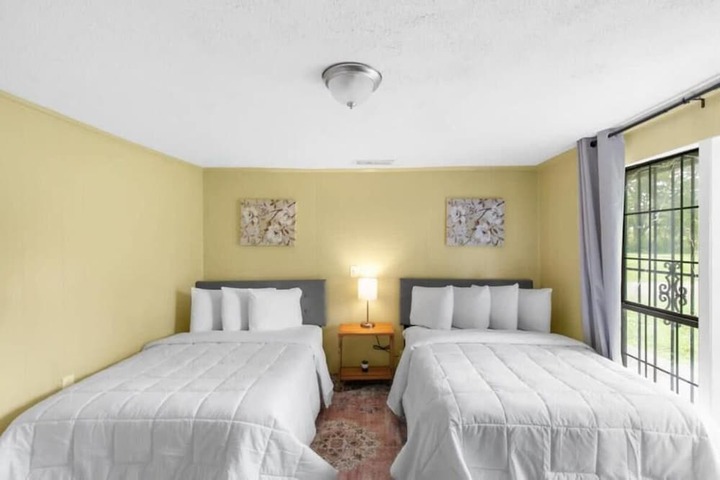Room 3 of 41
