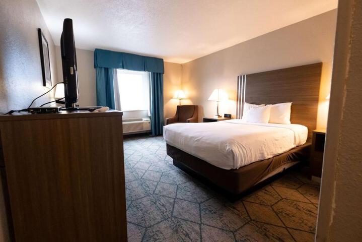 2 Double Beds (2 of 11)