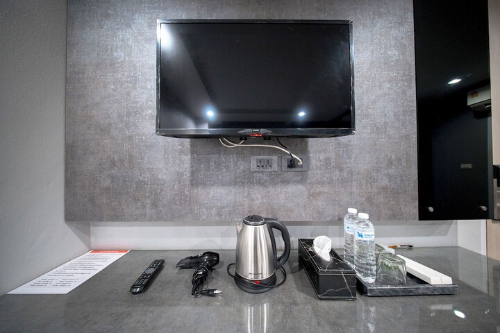 Room 3 of 18