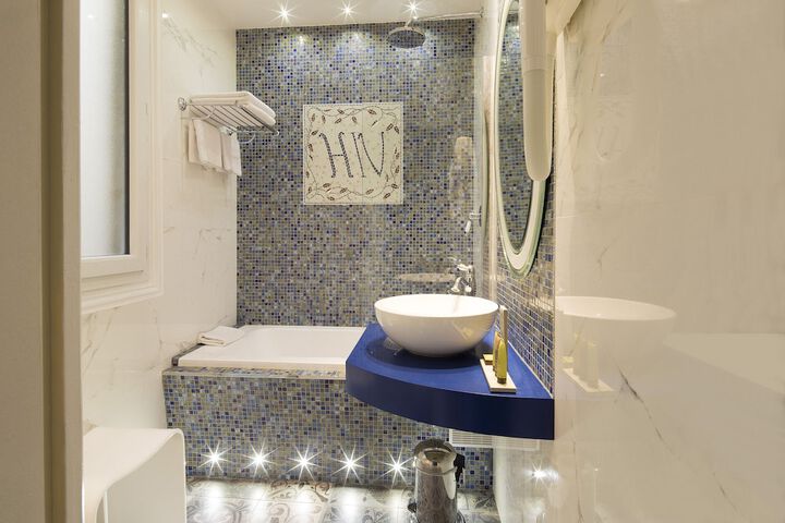 Bathroom Interior Photo