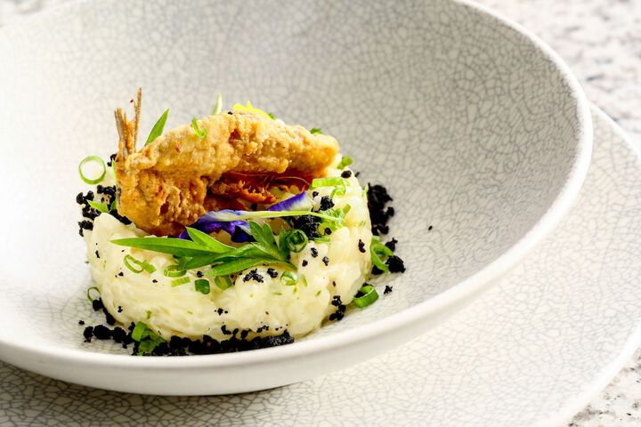 Dining 92 of 175