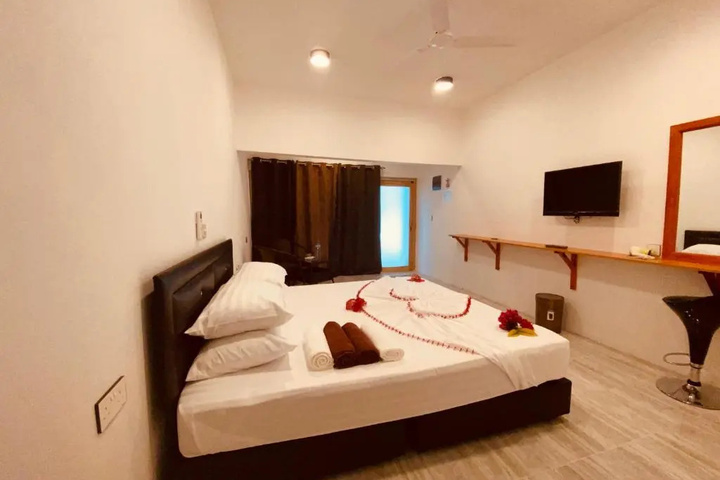 Room 4 of 21