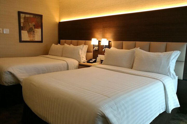 Room 6 of 96