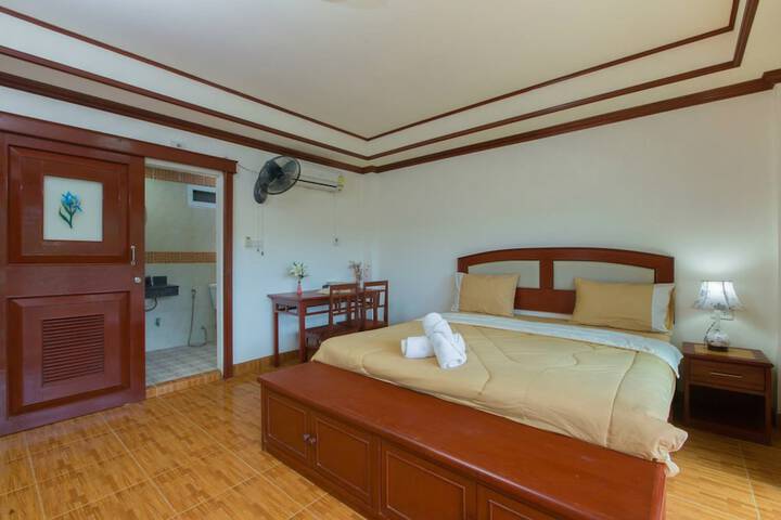 Room 10 of 57