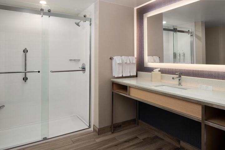 Bathroom shower