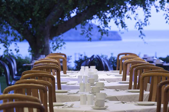 Dining 50 of 62