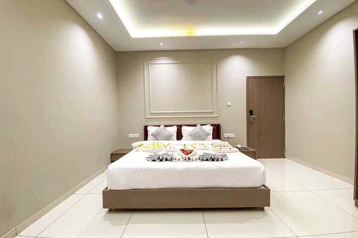 Room 13 of 86