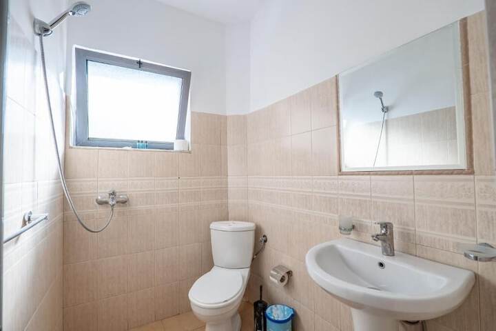 Room 14 of 22