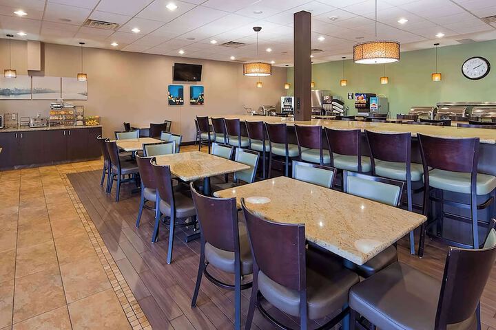 Breakfast area