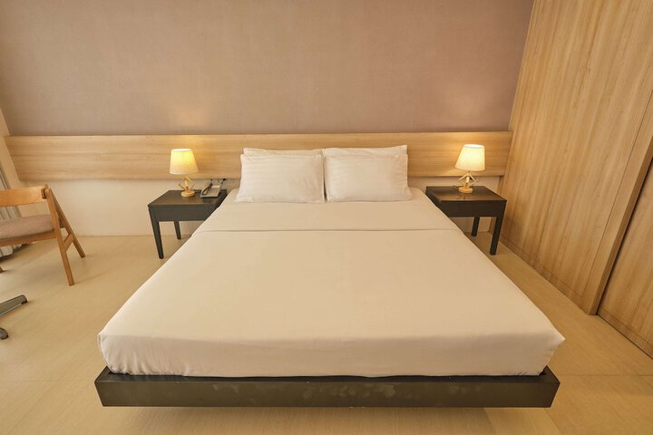 Room 14 of 56