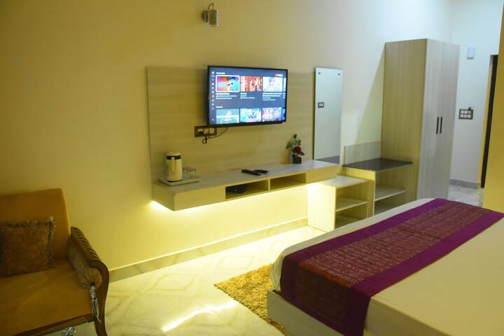 Room 15 of 84