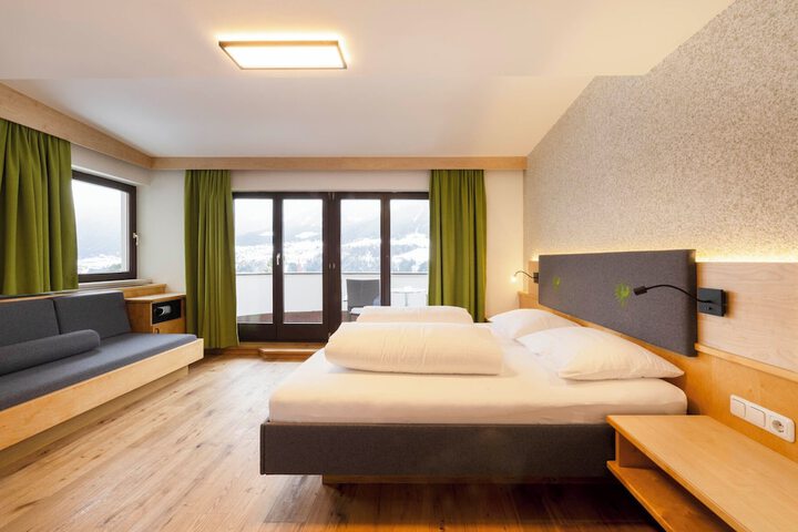Room 17 of 65