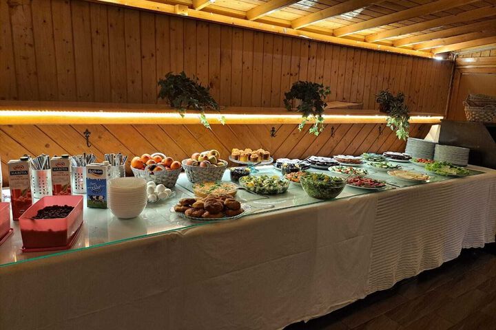 Dining 57 of 68