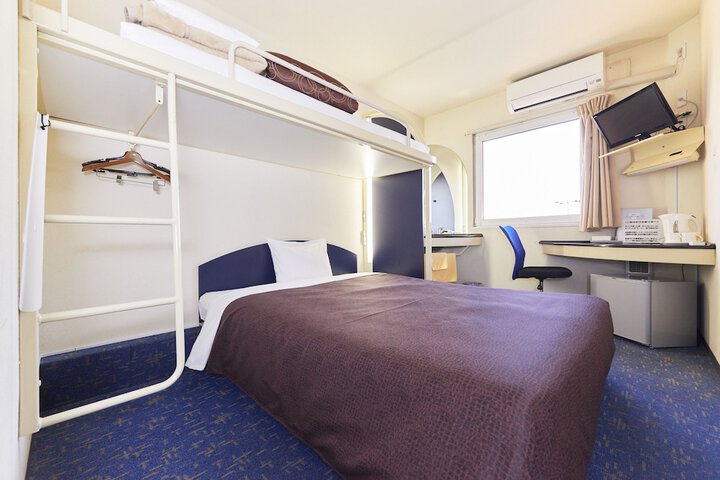 Room 4 of 29