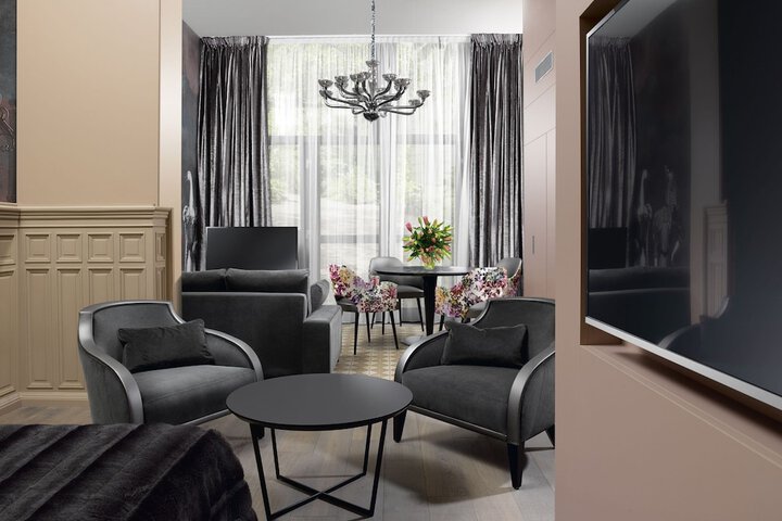 Room 16 of 23
