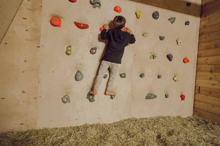 Childrens Activities 104 of 160