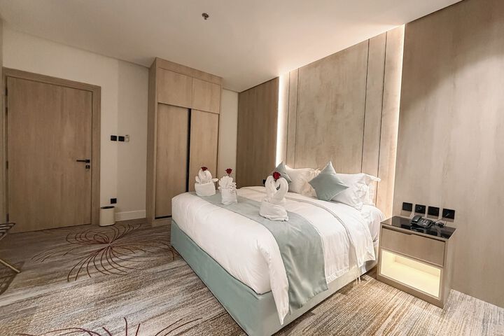 Room 28 of 48