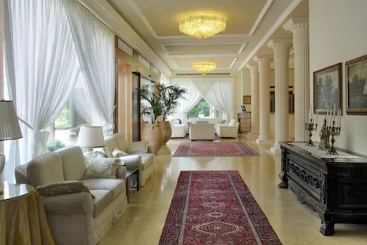 Hotel Interior 4 of 78