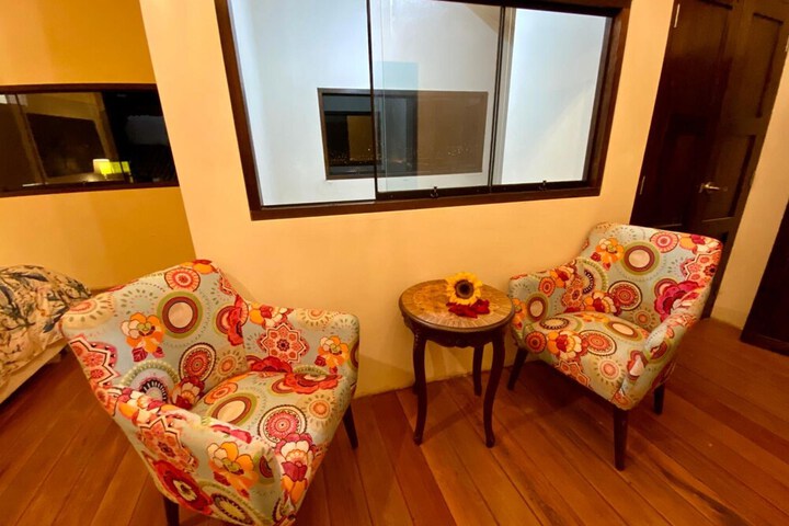 Room 55 of 80