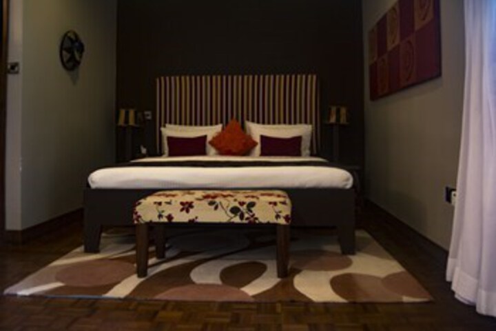 Room 25 of 33