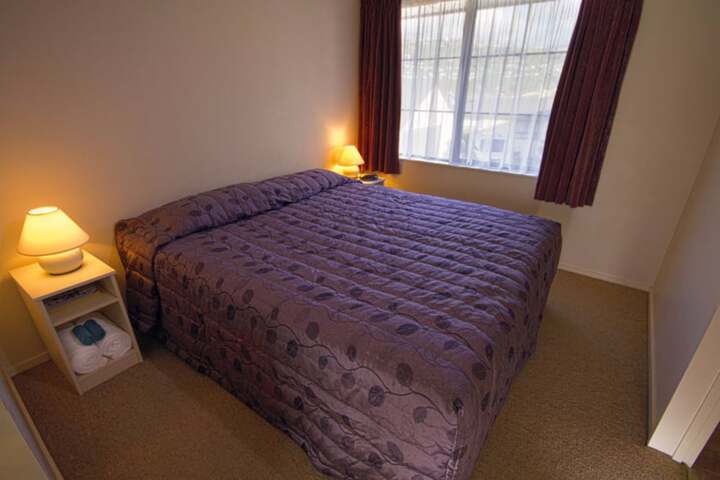 Room 15 of 48