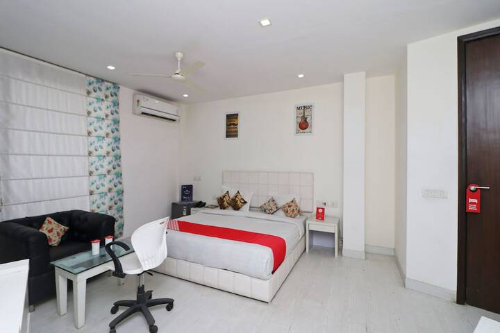 Room 17 of 20