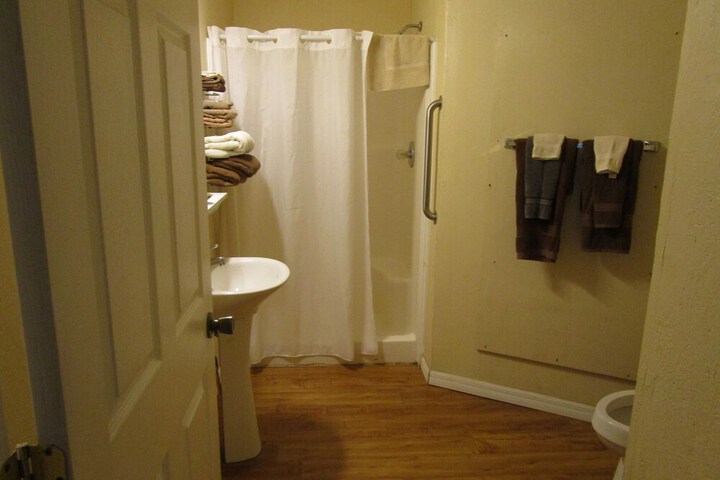 Room 76 of 96