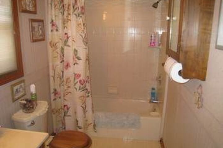 Room 2 of 13