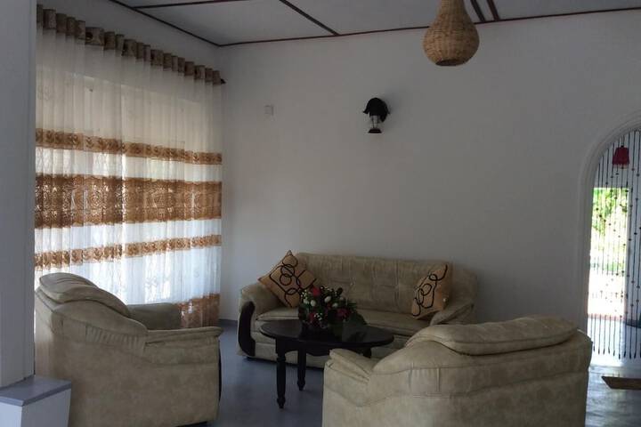 Room 10 of 20