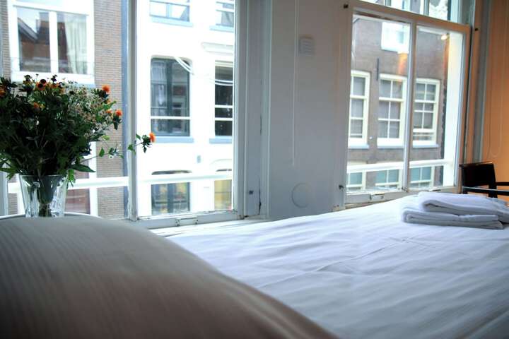 Room 82 of 132