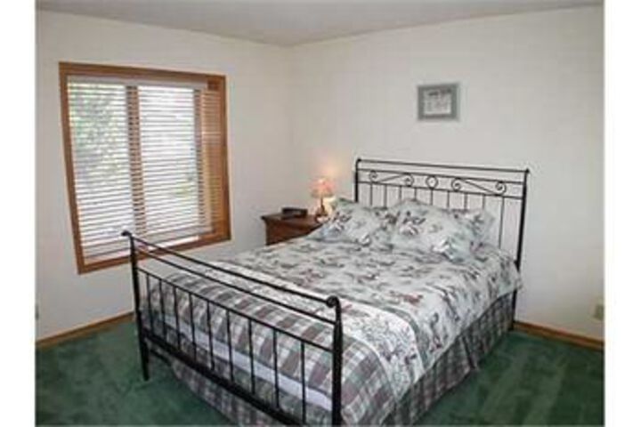 Room 3 of 9
